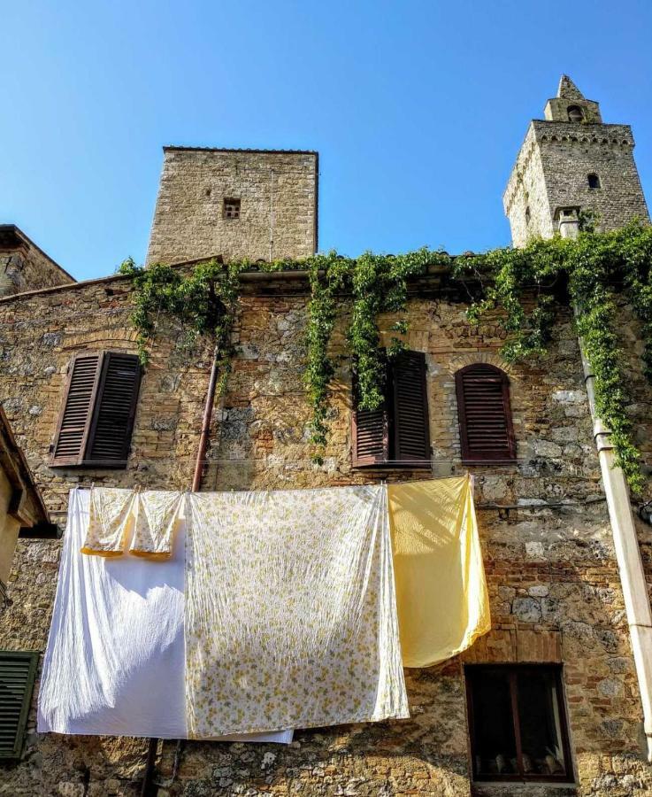 Il Prunello - Una Casa Tra Le Torri San Gimignano Extérieur photo