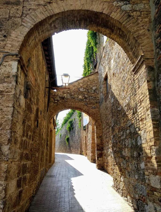 Il Prunello - Una Casa Tra Le Torri San Gimignano Extérieur photo